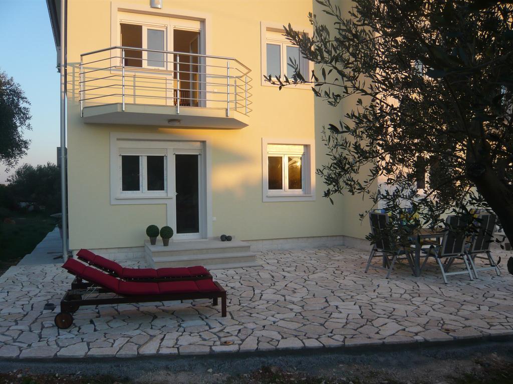 Apartment Gornje Starine *