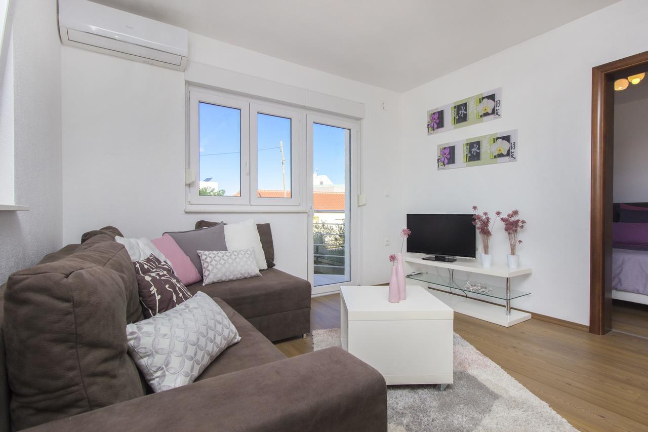 Apartment Gornje Starine Tribunj (Sibenik-Knin)