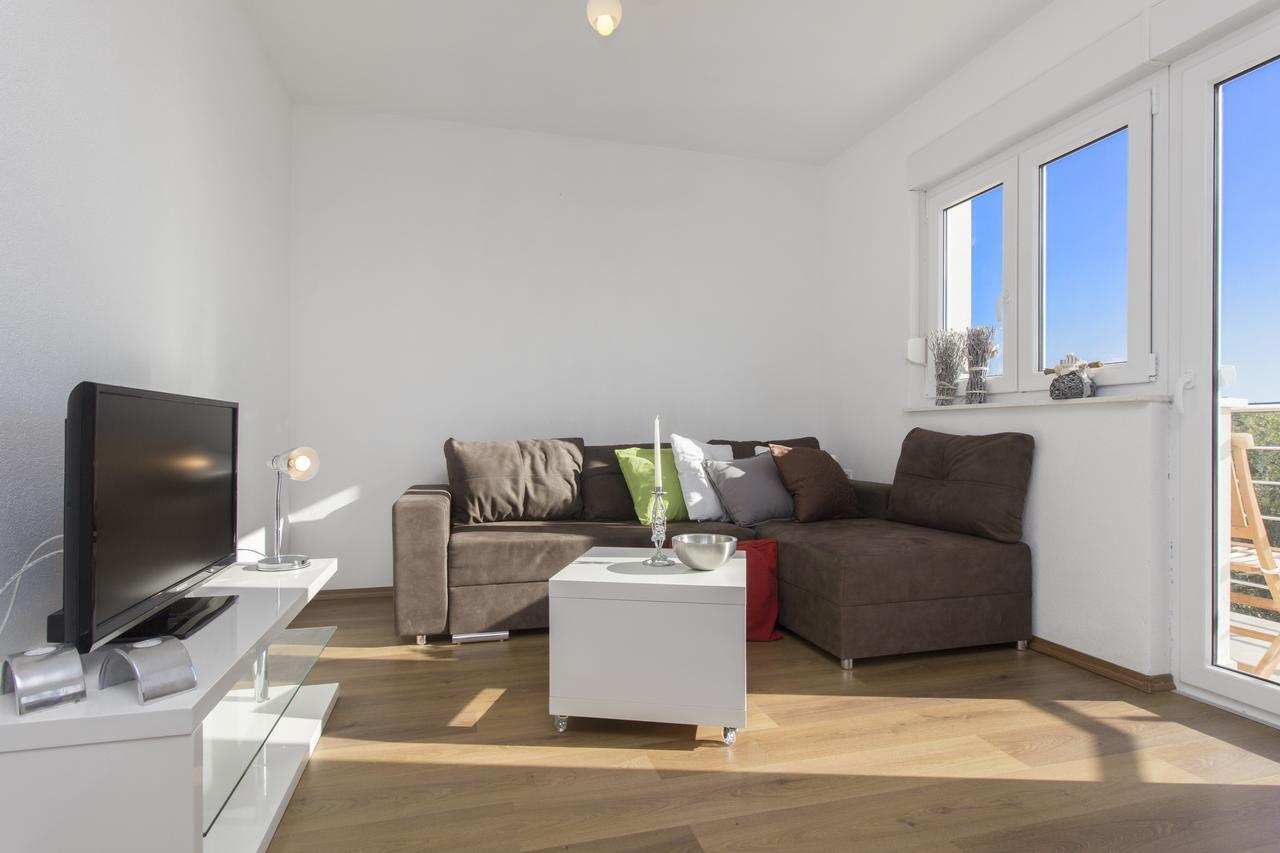 Apartment Gornje Starine *