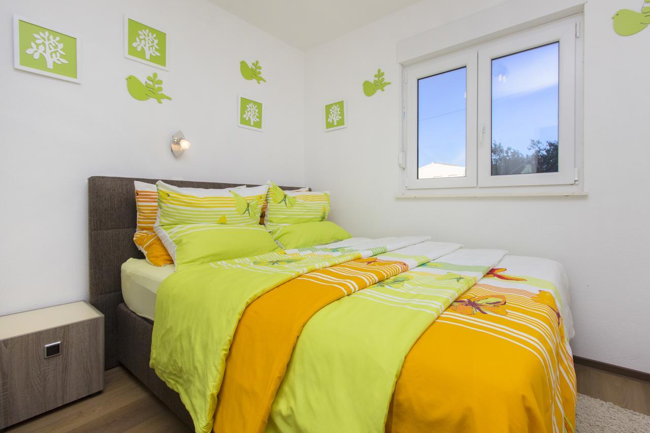 Apartment Gornje Starine Tribunj (Sibenik-Knin)